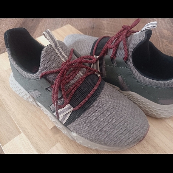 Kids Casual Athletic Sneakers - Picture 4 of 12